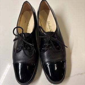 Women’s Salvatore Ferragamo Oxfords - Size 5